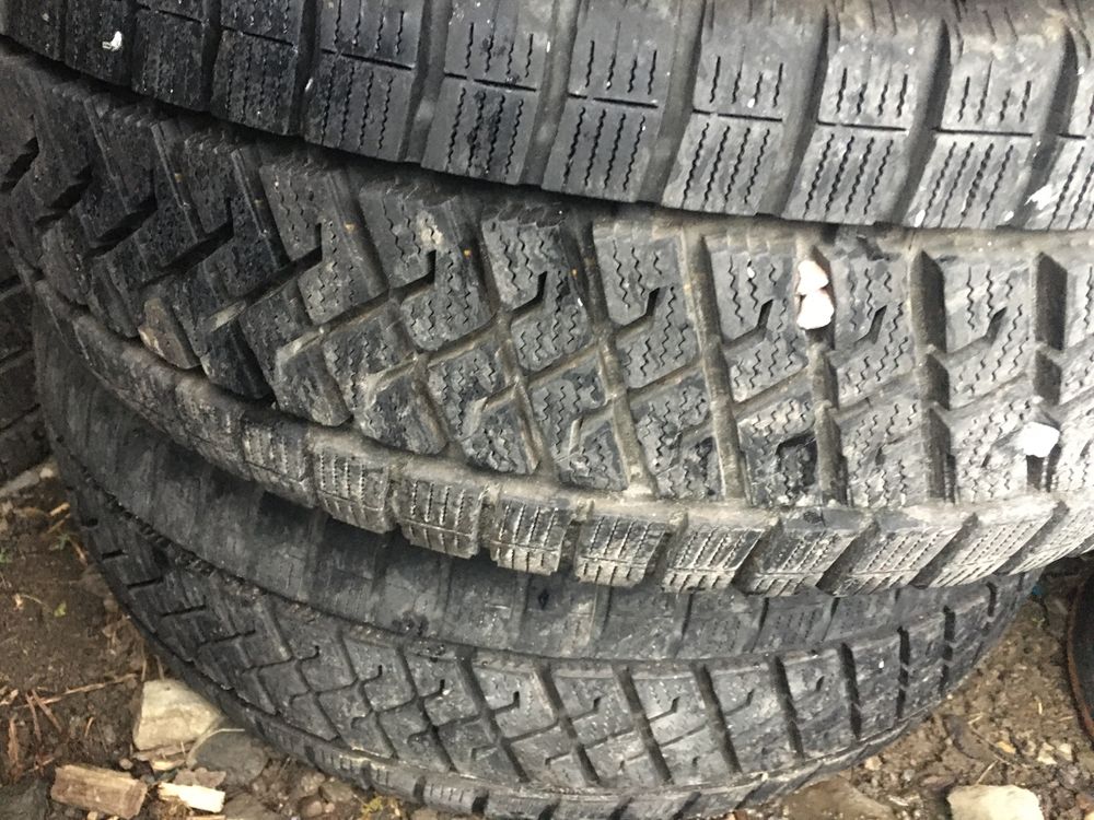 225 70 15 C Pirelli