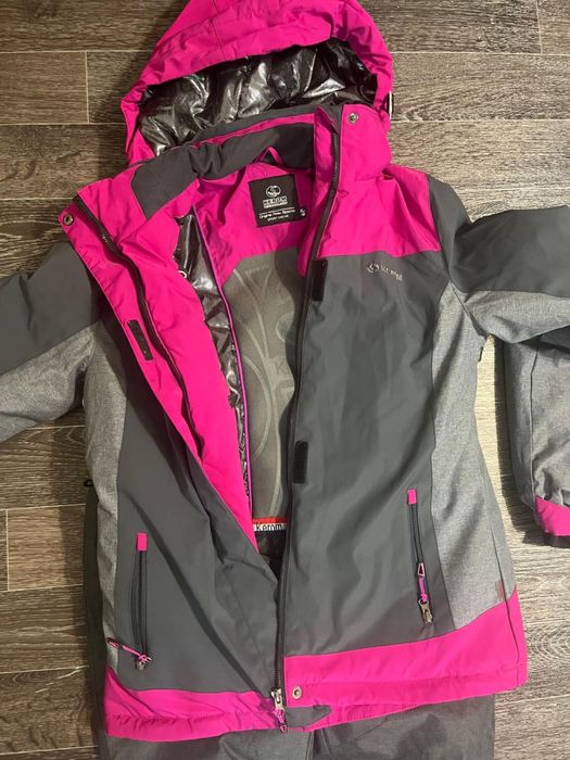 Лыжный костюм (куртка), размер XL / 48 — отличное состояние!