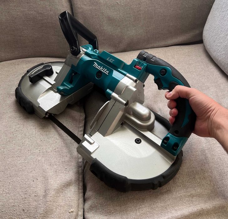Makita DPB180Z fierăstrău cu bandă portabil 18V LXT, ca nou, cutie