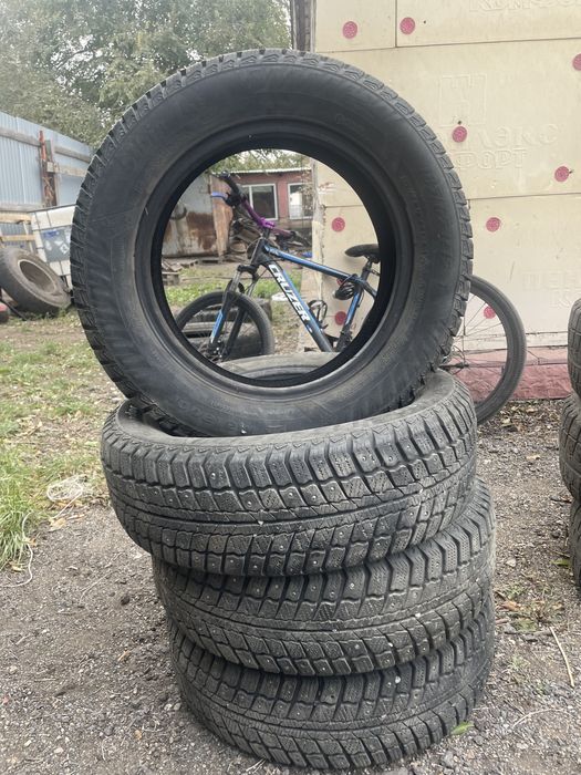 Продам резину шипованную Matador 185/65/15