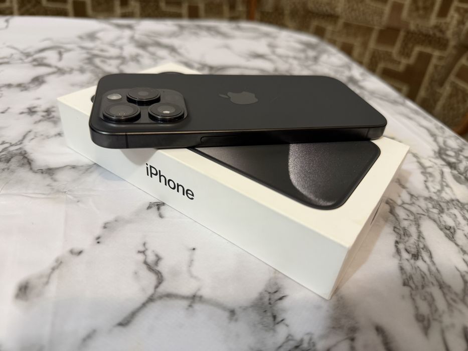 Vand iphone 15 PRO 256GB