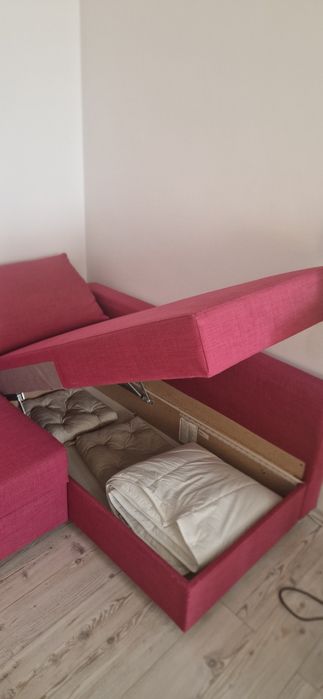 Colţar extensibil cu depozitare