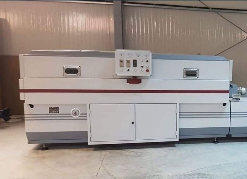 Masina de infoliat MDF cu vacuum