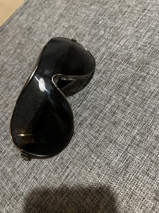 Vand ochelari de soare