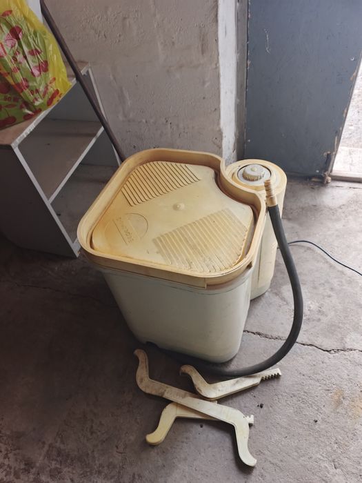 Продам стиральную машинку