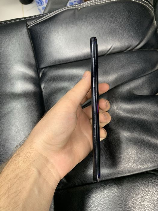 Продается Самсунг А70