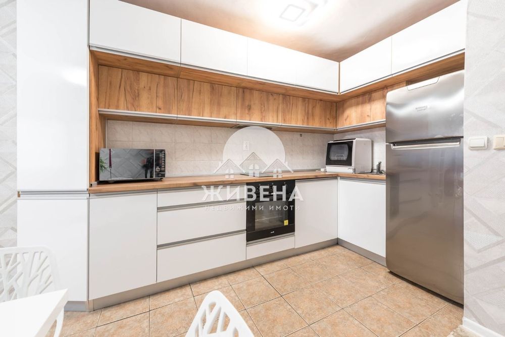 Дава се под наем Тристаен апартамент в Варна, Окръжна болница - 95 кв.м за 800 € - Снимка #2