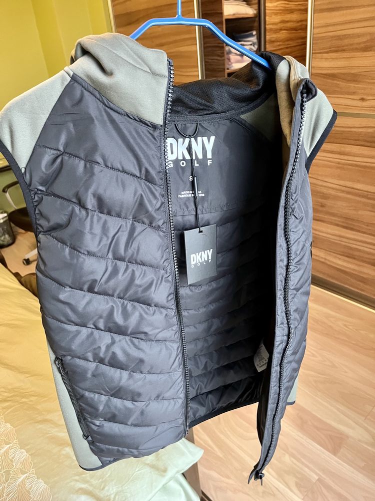 Vesta cu gluga DKNY noua