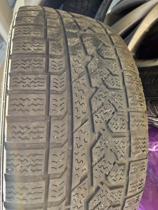 Anvelope de iarna Kumho 235 50 18