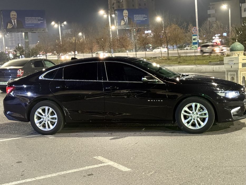 Malibu 2.4 atmasferniy 
Kraska toza (o'ng tomonda eshikda ozgina qiril