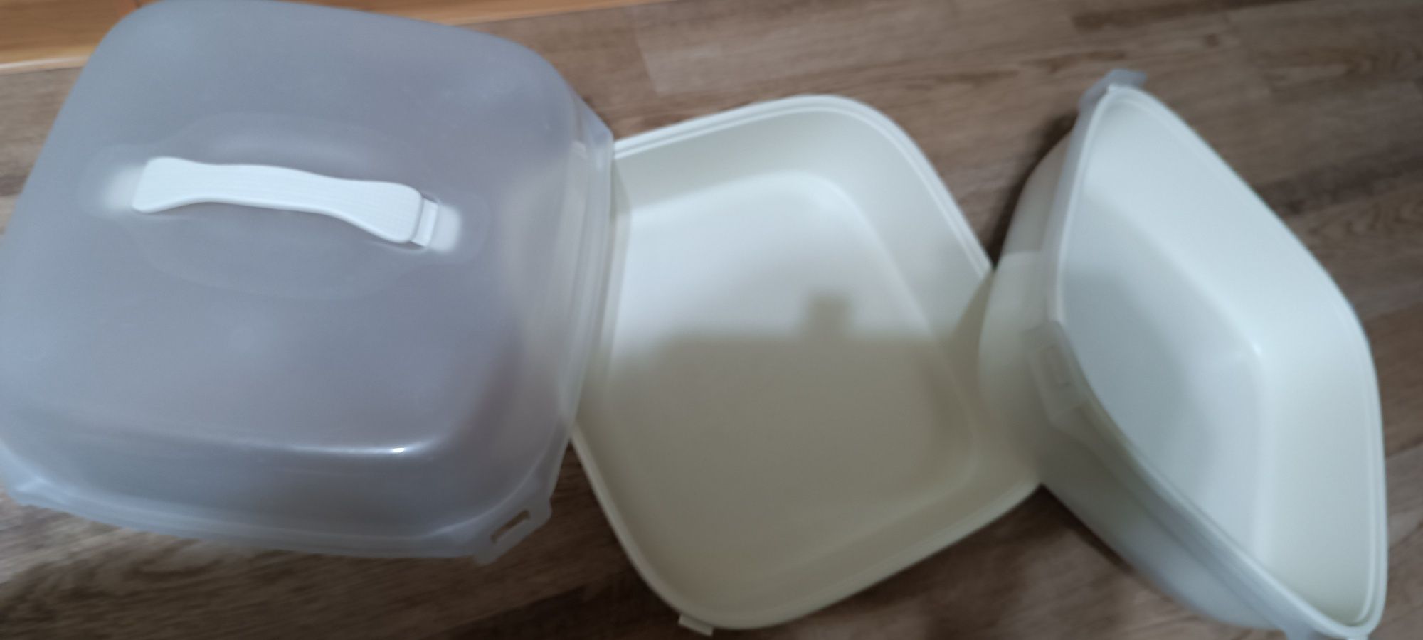 Контейнер для хранения продуктов и др.