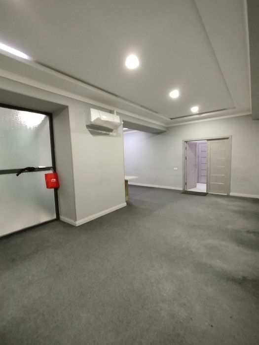 Офисы 35м² 55м² вдоль дороги Чиланзар26 график работы 24/7 есть стоянк