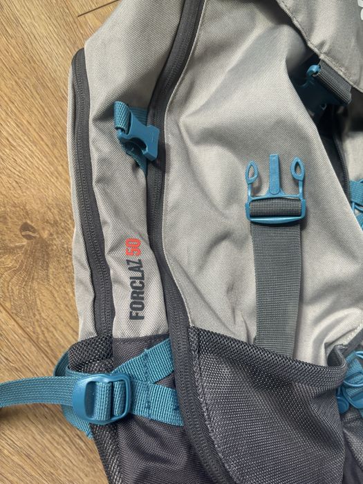 Неизползвана раница за преходи Quechua Forclaz 50