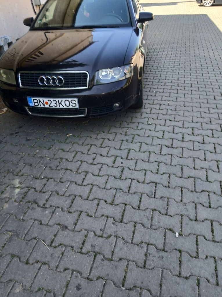 Vând Audi A4 !!!