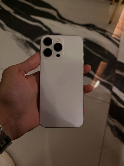 Iphone 16 pro max 256 gb e sim