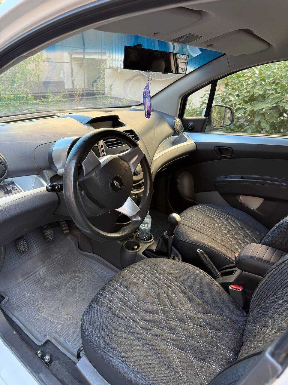 Продам идеальная Chevrolet Spark