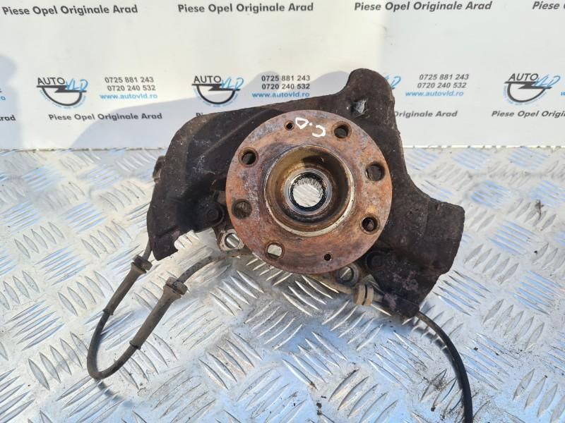 Fuzeta stanga fata Opel Corsa D 1.2i 59 kw 80 cp; 1.0; 1.2; 1.4