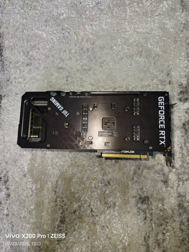 Placă video RTX 3070 TUF Gaming - ca nouă, foarte puțin folosită