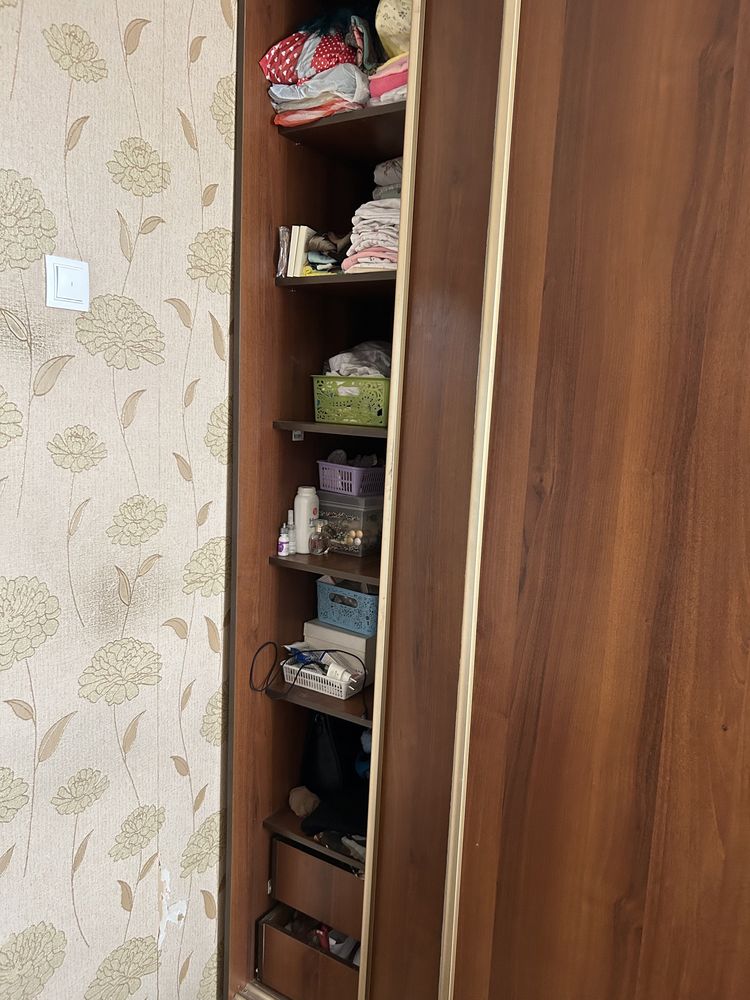 Продам шкаф купе