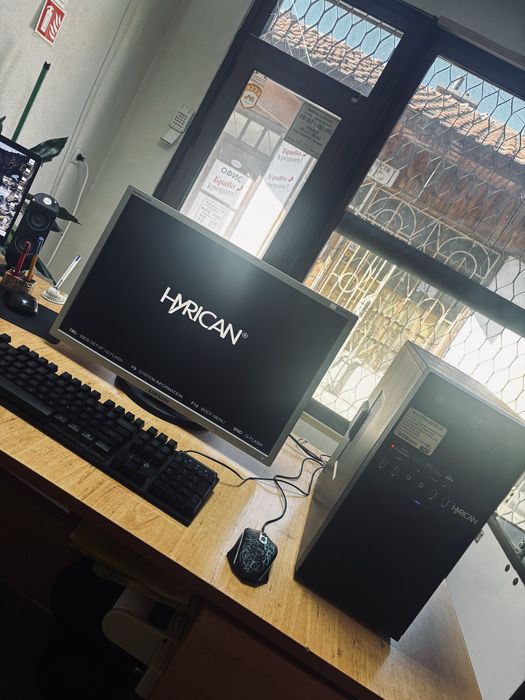 Настолен компютър Hyrican