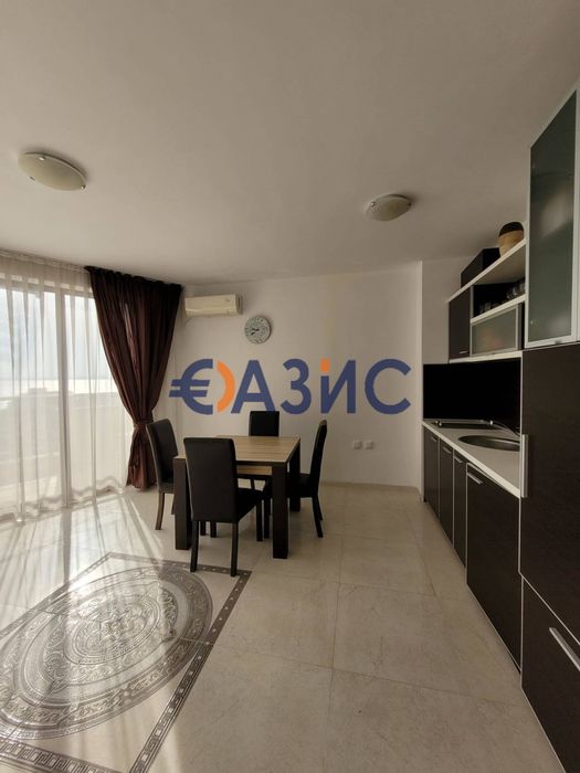 Продава се Тристаен апартамент в Свети Влас - 188 кв.м за 1410 €/кв.м - Снимка #12
