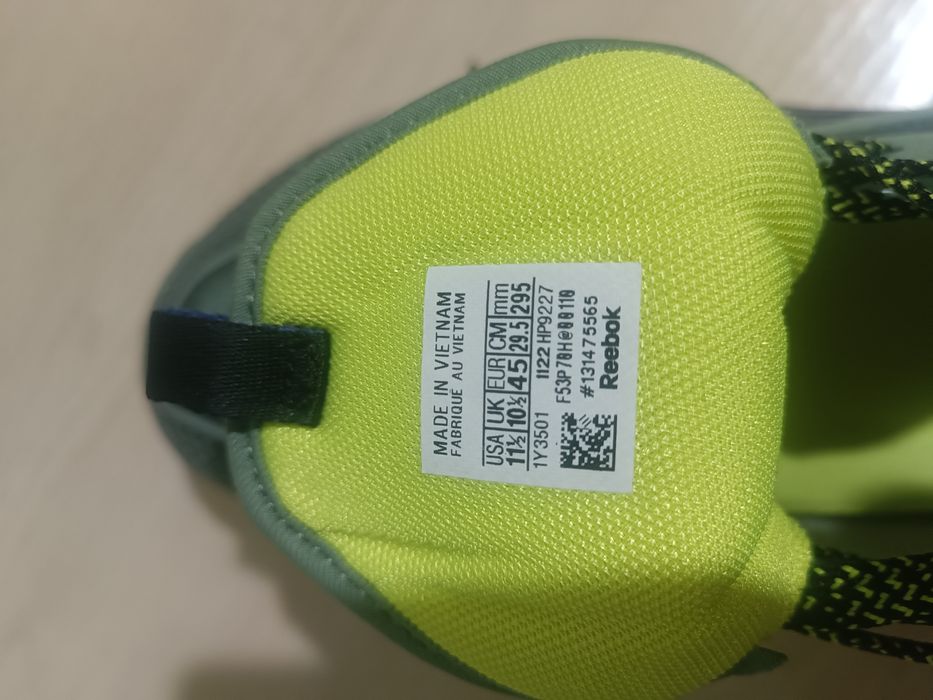 Продам кроссовки Reebok оригинал новые