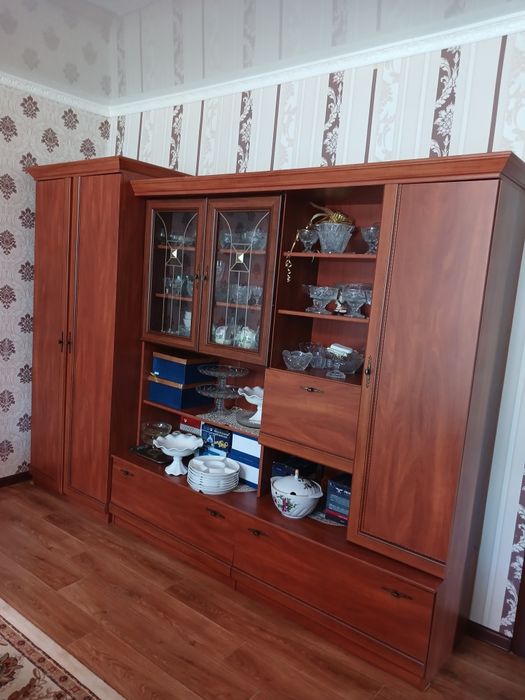 Продам стенка новый