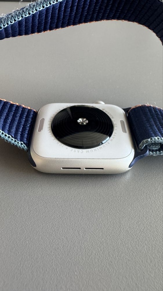 Apple Watch SE (2023) - 44mm, Cellular