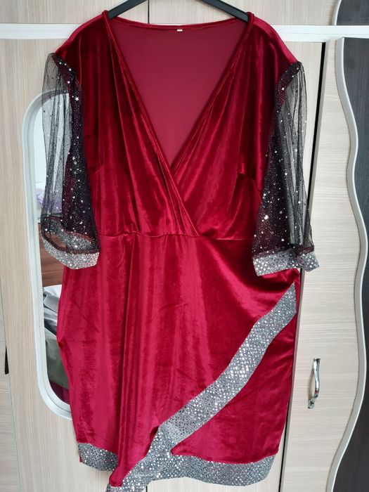 Vând rochie mărime mare