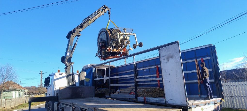 Camion  macara brat 14,5 m . Transport utilaje