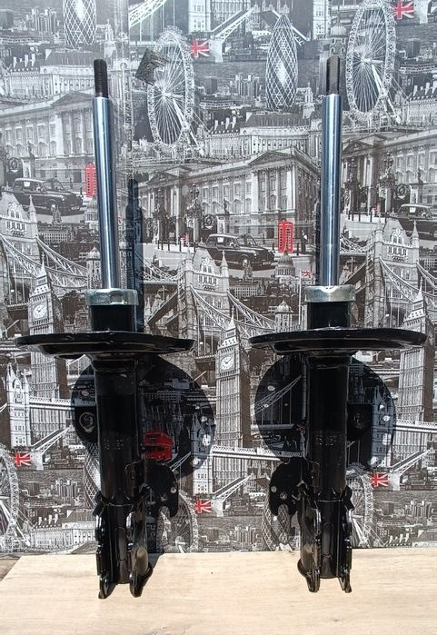 Продам стойки на Тойота Камри 40