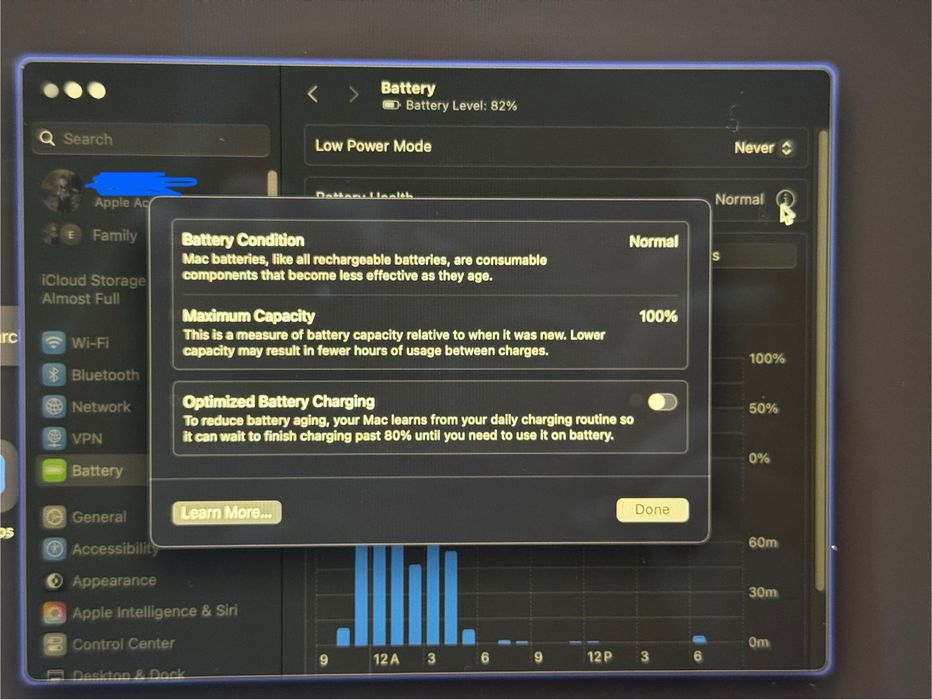 MacBook 13″ Air M1 – батерия 100%, леко износване по ръбовете