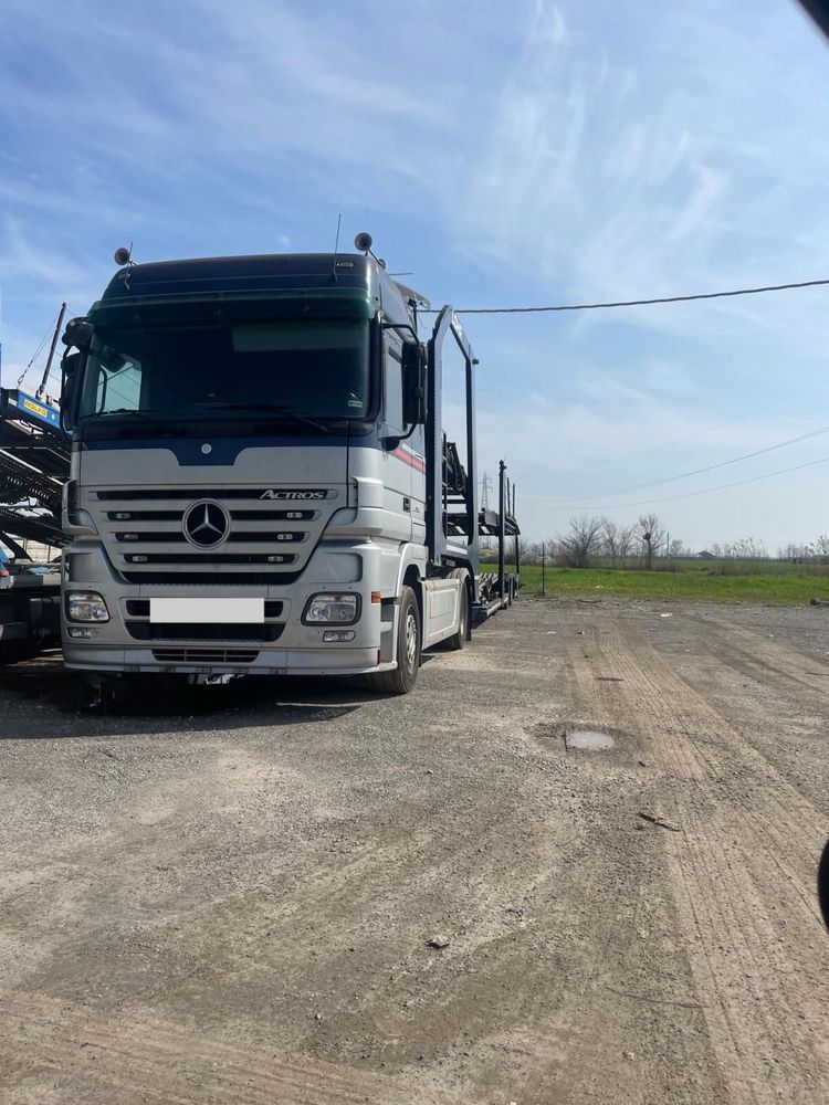 Se vinde Transportor Lohr Mercedes Actros