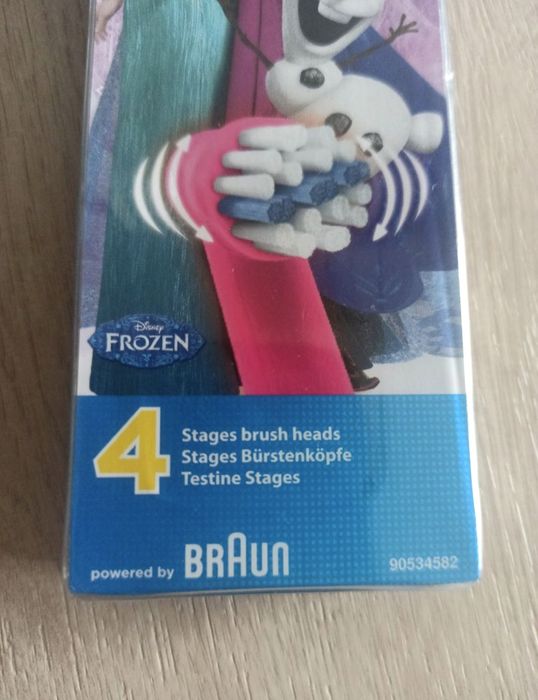 Oral-B 4 rezerve Frozen. NOU, sigilat