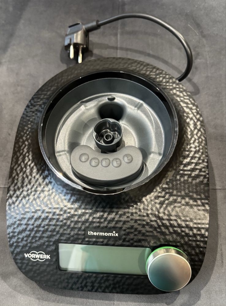 Thermomix friend tm6 black edition nou!