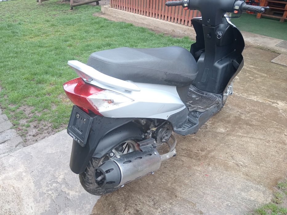 Vând scuter Italjet 50cc