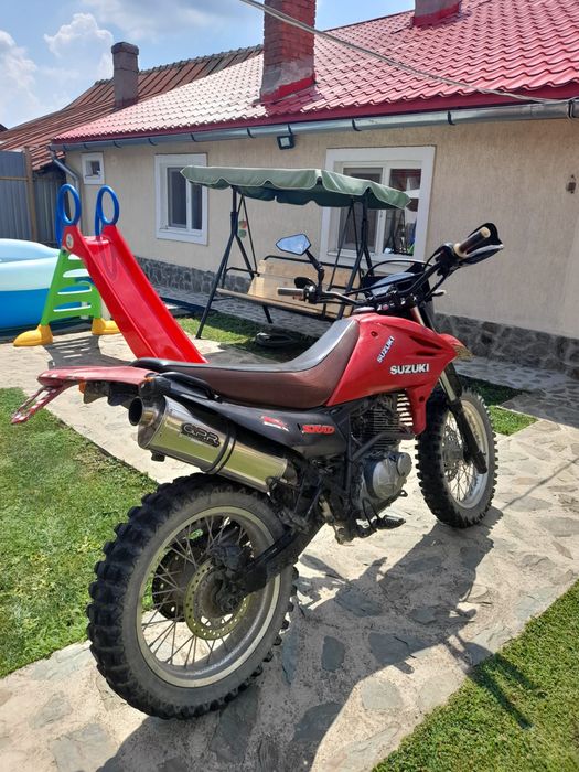 Moto Suzuky Enduro rosu-negru