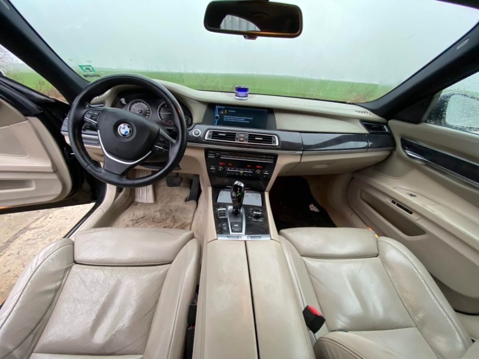 Продавам БМВ 750i Ф01 BMW 750i F01 на части