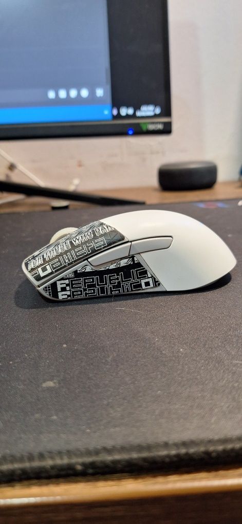 Vand mouse gaming wireless rog keris