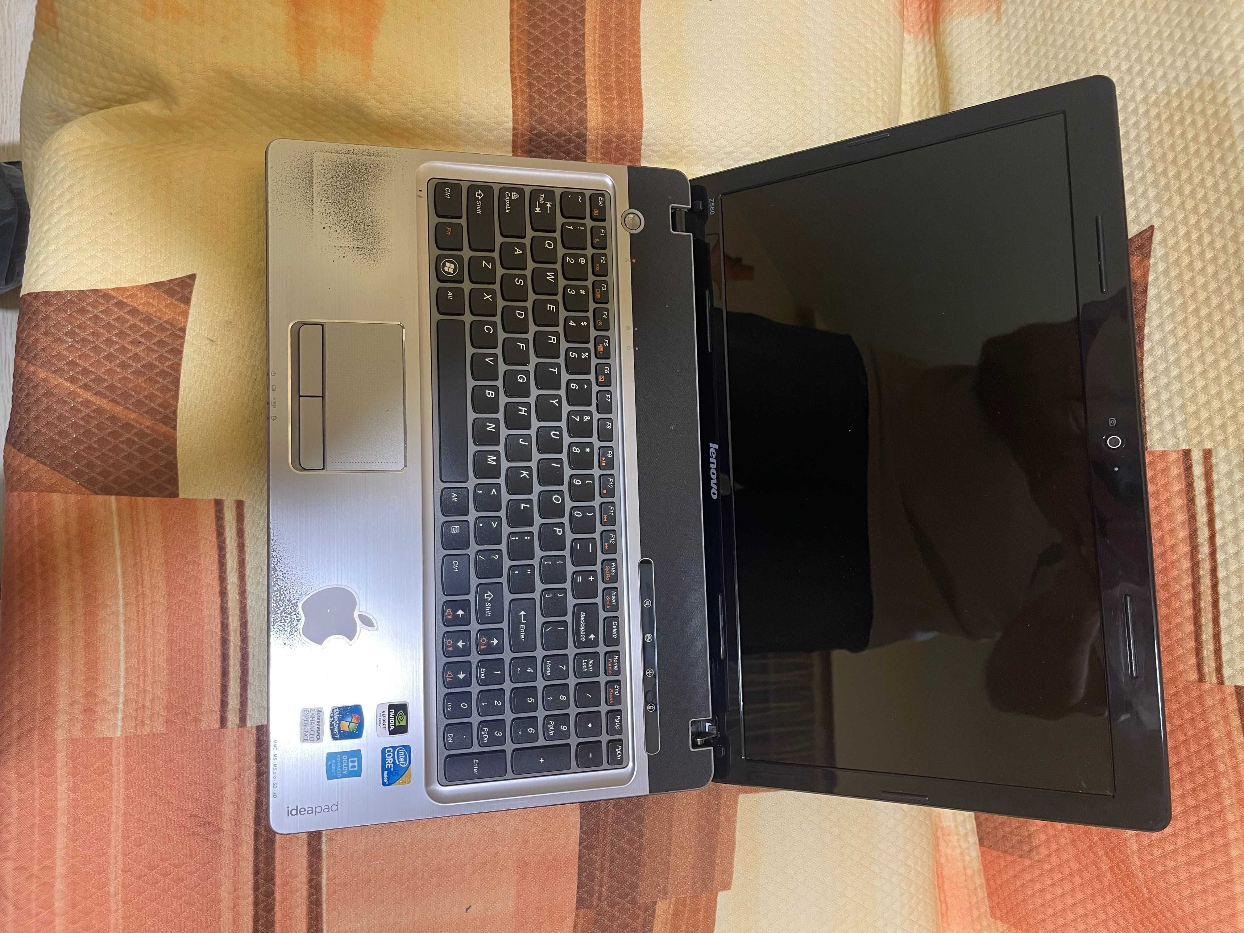 лаптоп Lenovo Win7PC