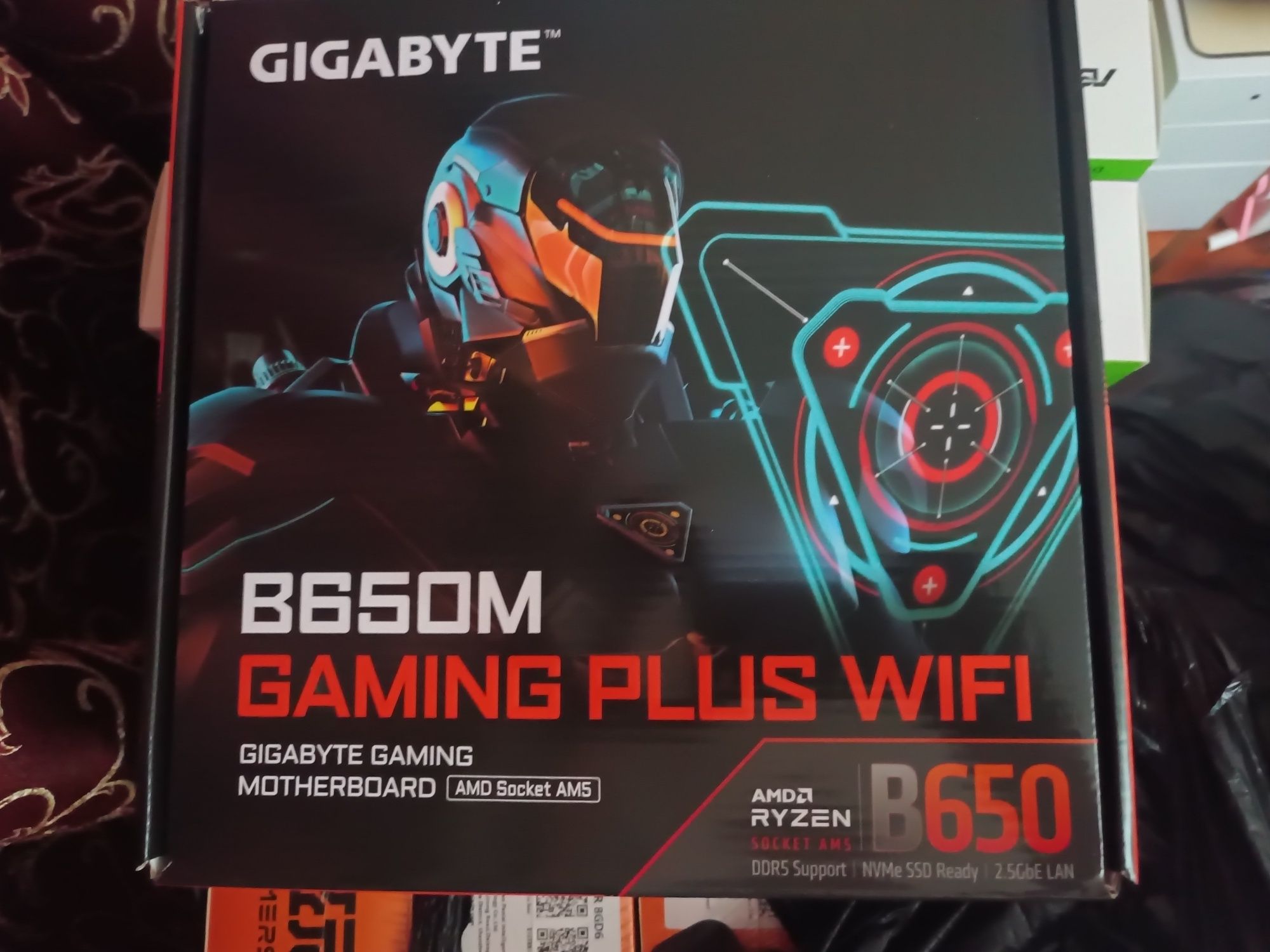 Amd7 7800x 3d platayam bor