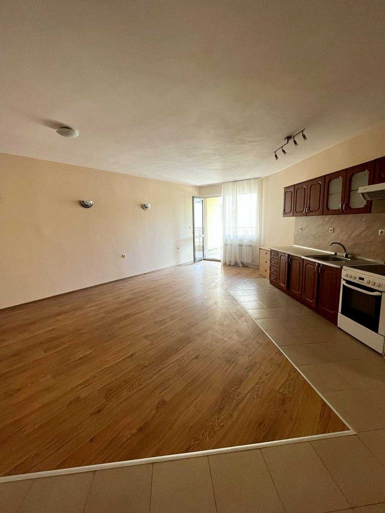 Продава се Тристаен апартамент в София, Овча купел - 86 кв.м за 6 €/кв.м - Снимка #1