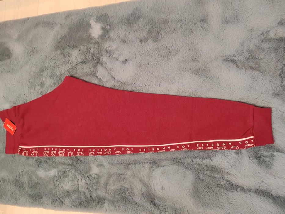 Pantaloni trening Guess