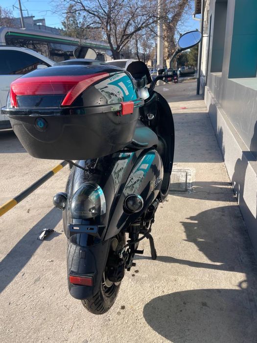 Skuter moto moped sotiladi