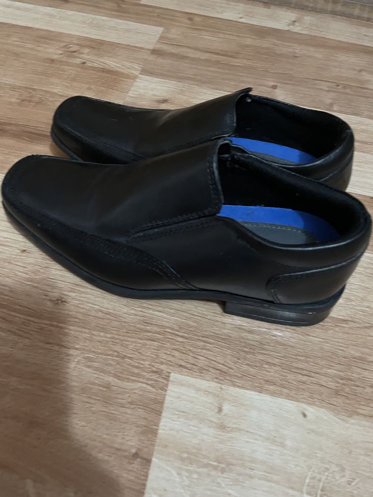 Pantofi eleganti baieti culoare negru , piele naturala, marca TU,