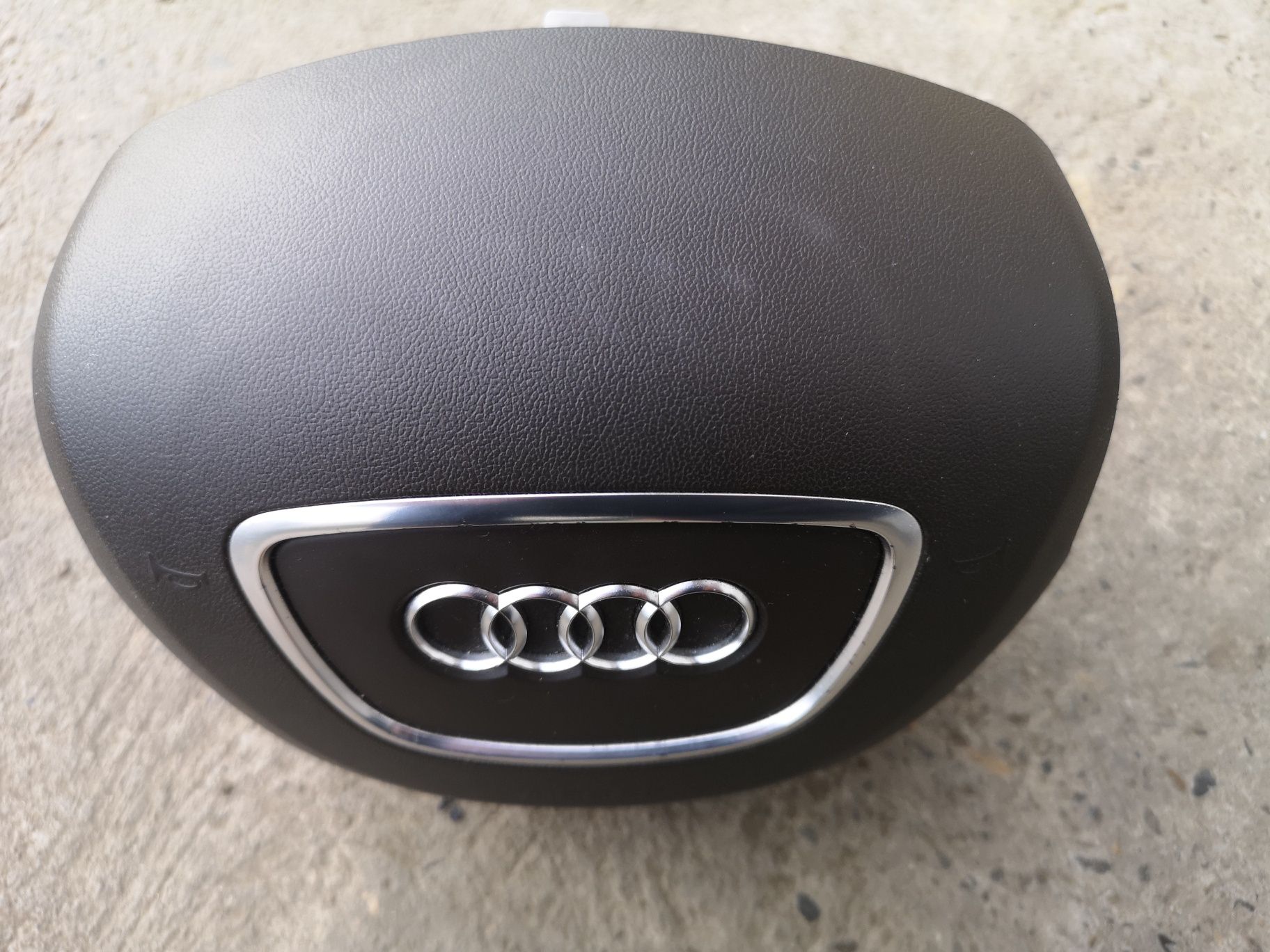 Airbag volan maro Audi A6 4G, A7 A8 4G0880201E BD6
