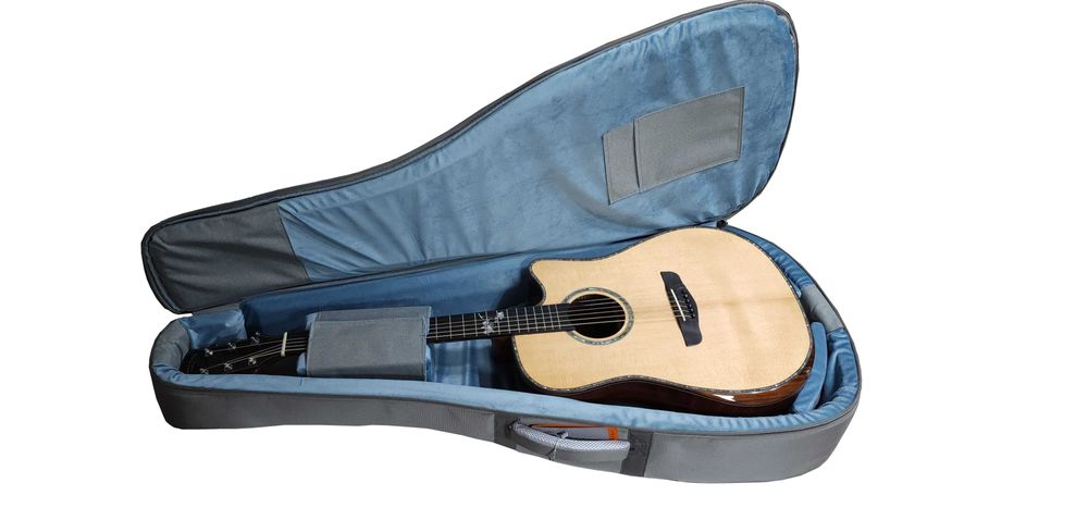 Продам чехол утепленный для классической и акустической гитары, раз.41