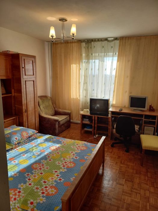 Apartament 4 camere 2 bucatarii 2 bai 2 balcoane