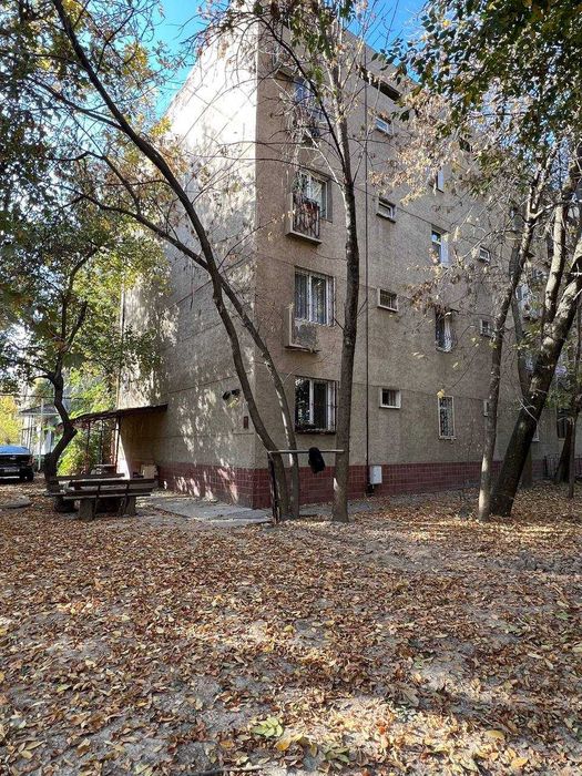 Квартира под офис/Новомосковская Ул.Аккурган 2 ком/ торец