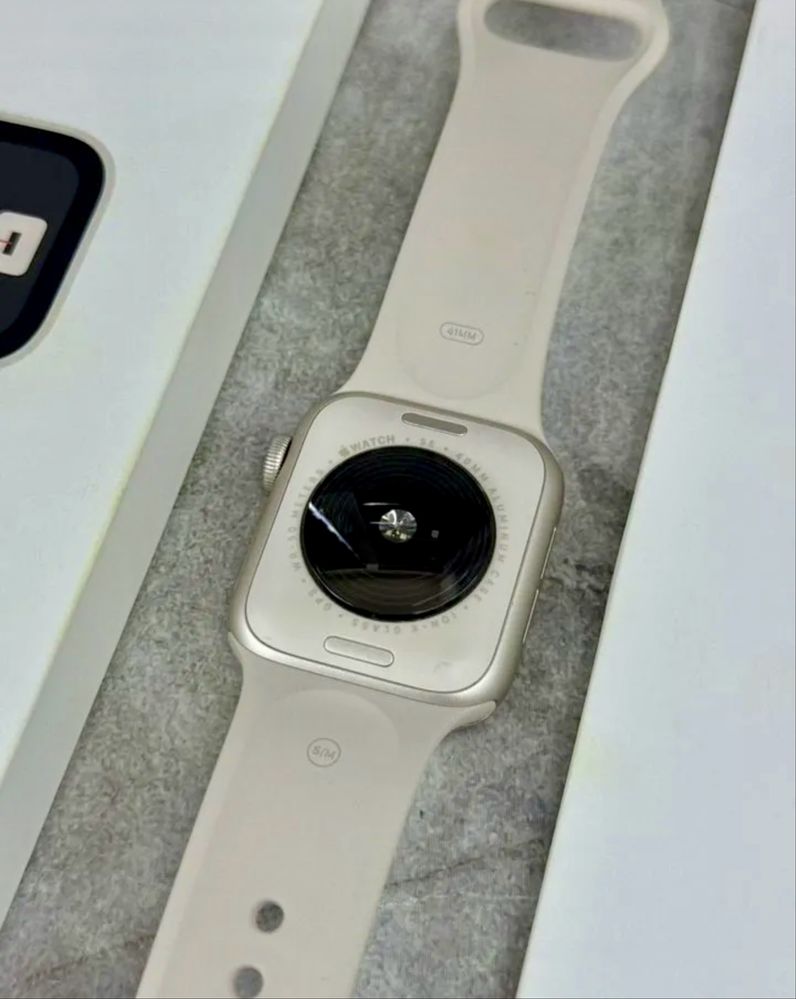 Apple Watch SE 2 40mm Бежевый